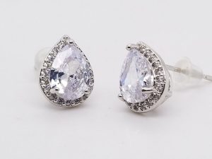 Bridging Boundaries Between Bygone Beads and Brand-New Bling Roots and Revival